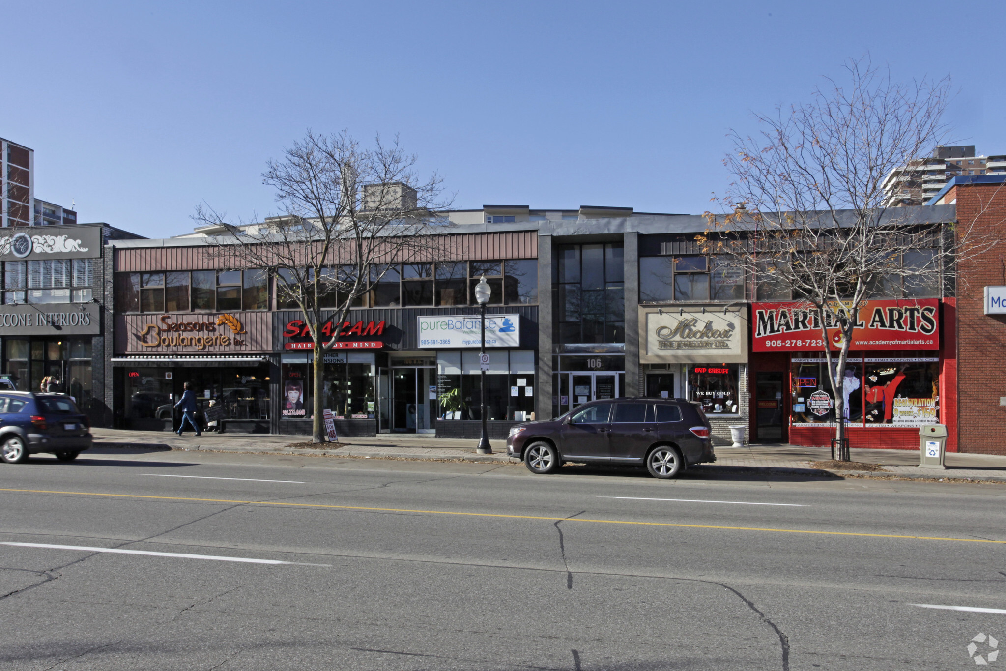 104-106 Lakeshore Rd E, Mississauga, ON for sale Primary Photo- Image 1 of 1