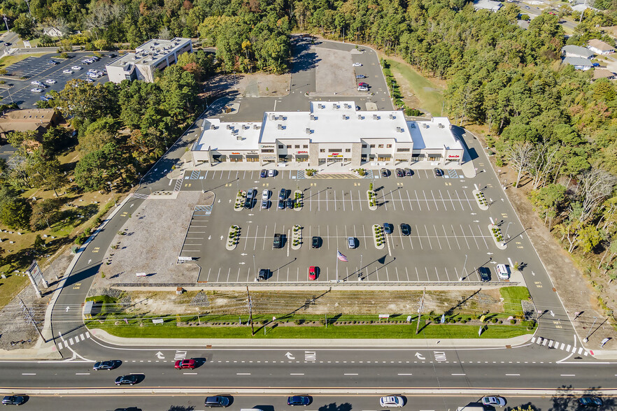 1922 Hooper Ave, Toms River, NJ for lease - Building Photo - Image 3 of 13