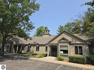 More details for 920 S Garfield Ave, Traverse City, MI - Office for Sale
