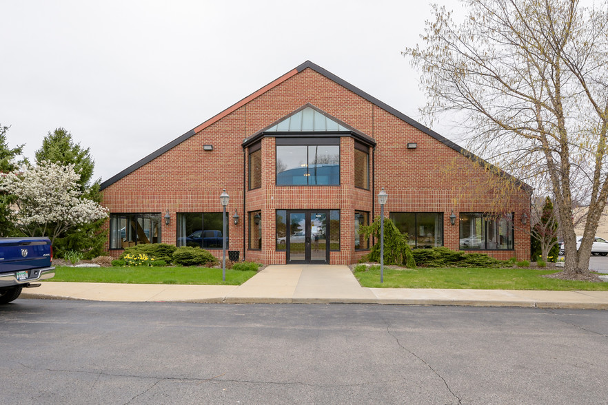 Suite B Of Premier Jewelers, Battle Creek, MI for sale - Building Photo - Image 1 of 1