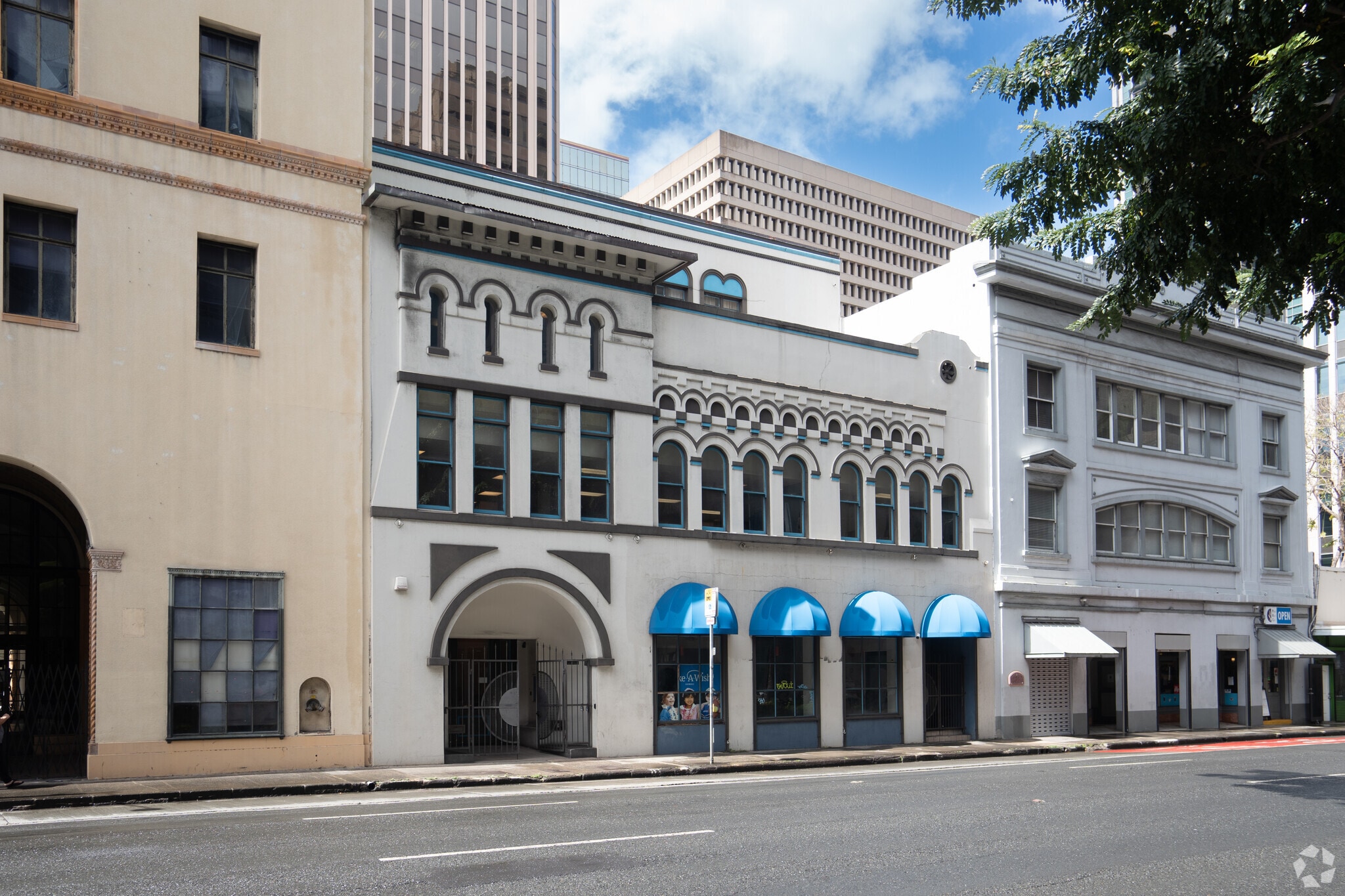 223 S King St, Honolulu, HI for lease Building Photo- Image 1 of 12