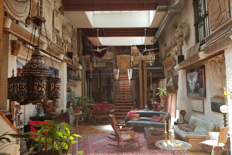 218 E 25th St, New York, NY for sale - Building Photo - Image 3 of 8