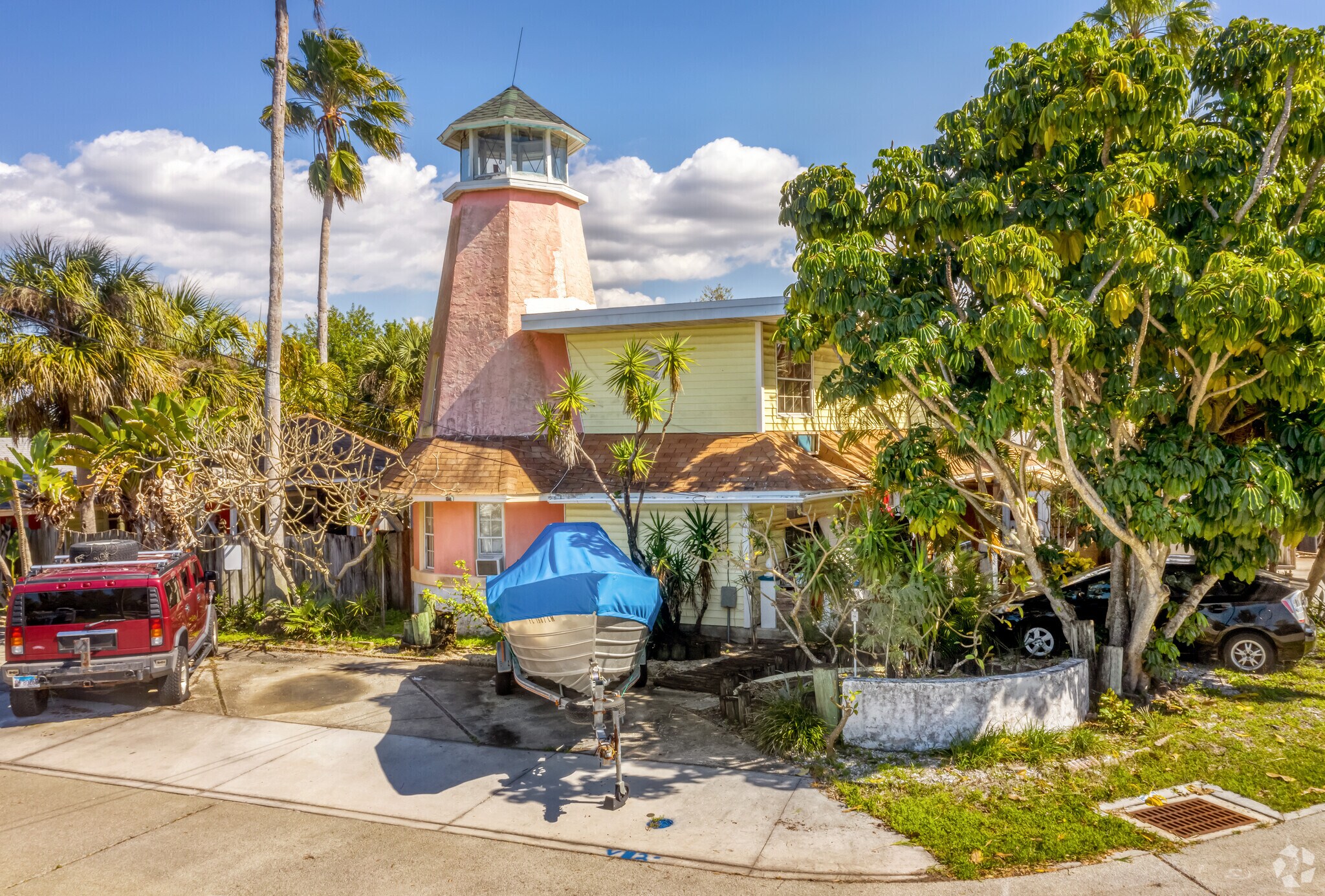 13355 2nd St E, Madeira Beach, FL for sale Primary Photo- Image 1 of 1