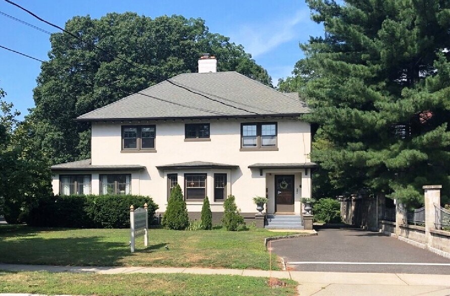 140 Maple Ave, Red Bank, NJ for sale - Building Photo - Image 1 of 1