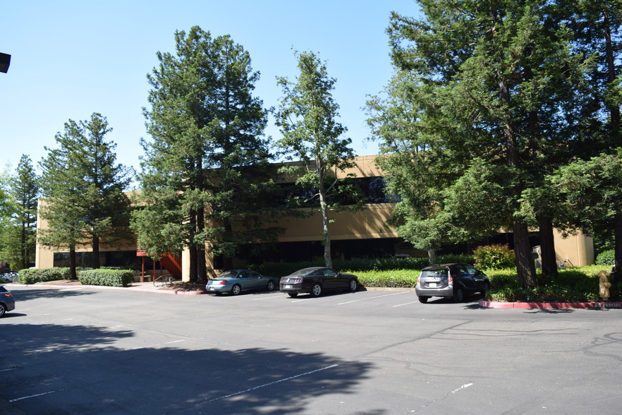 1318 Redwood Way, Petaluma, CA for lease - Building Photo - Image 3 of 13