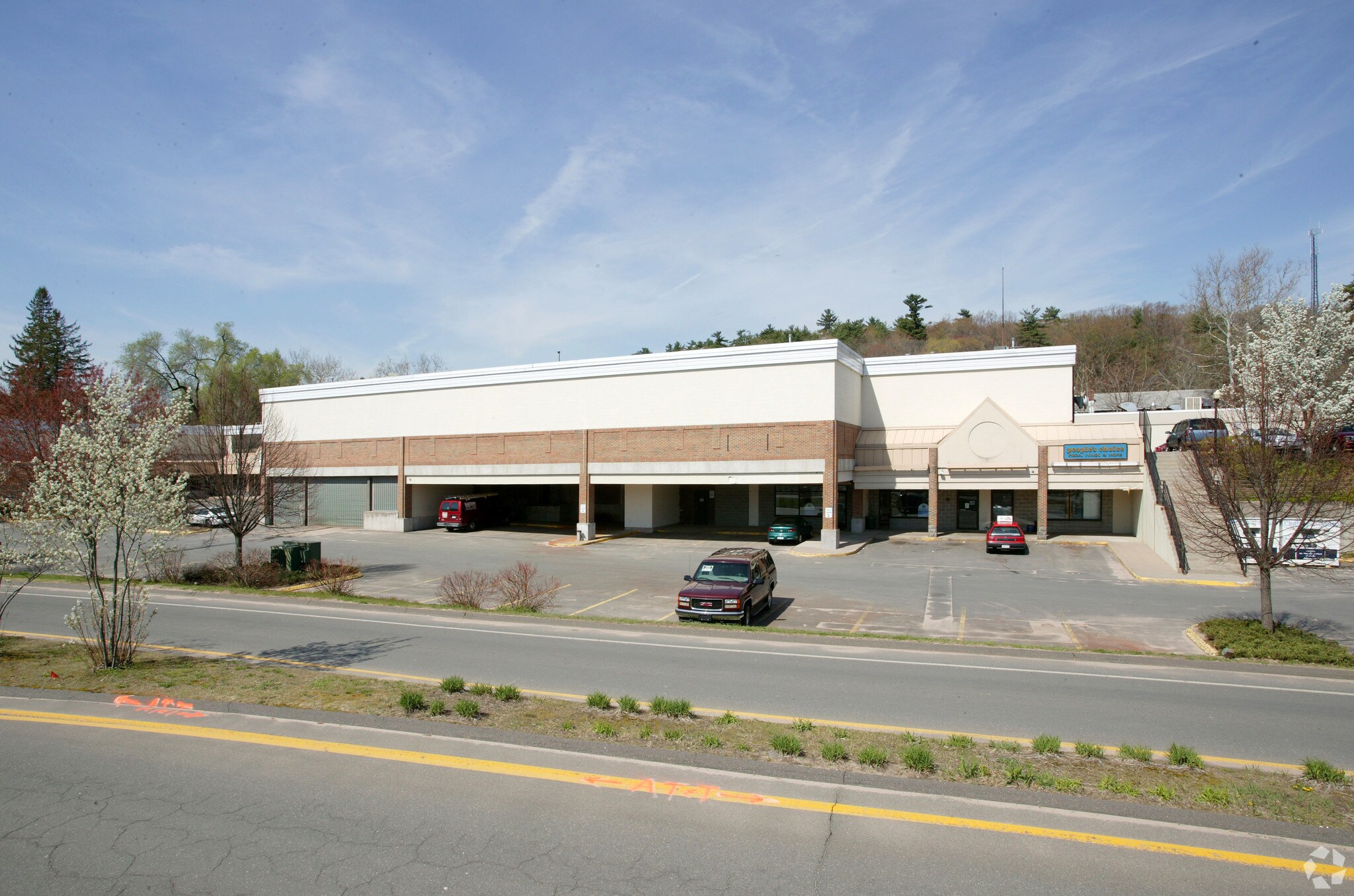 828836 Hopmeadow St, Simsbury, CT 06070 Andy's Center Shops