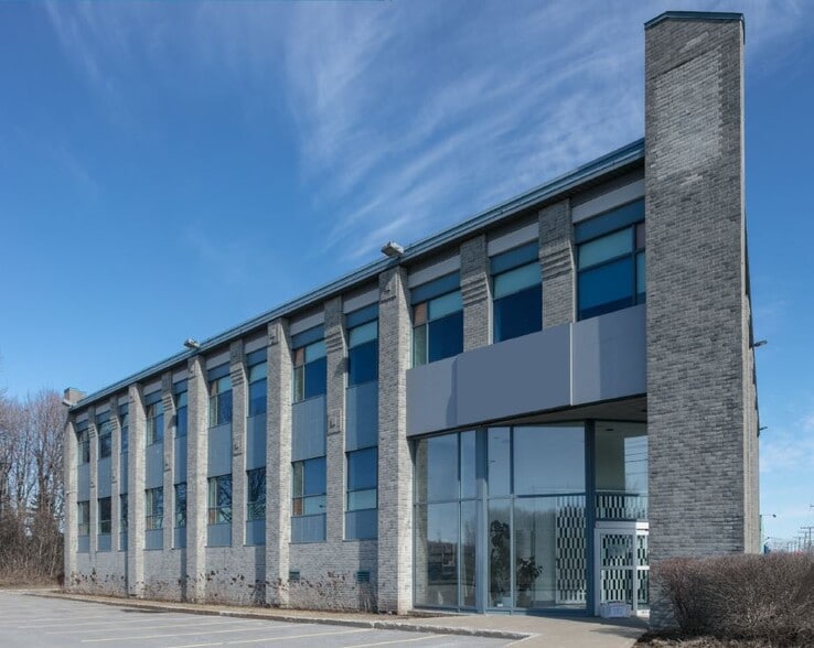 13200 Boul Métropolitain E, Montréal, QC for sale - Building Photo - Image 2 of 27