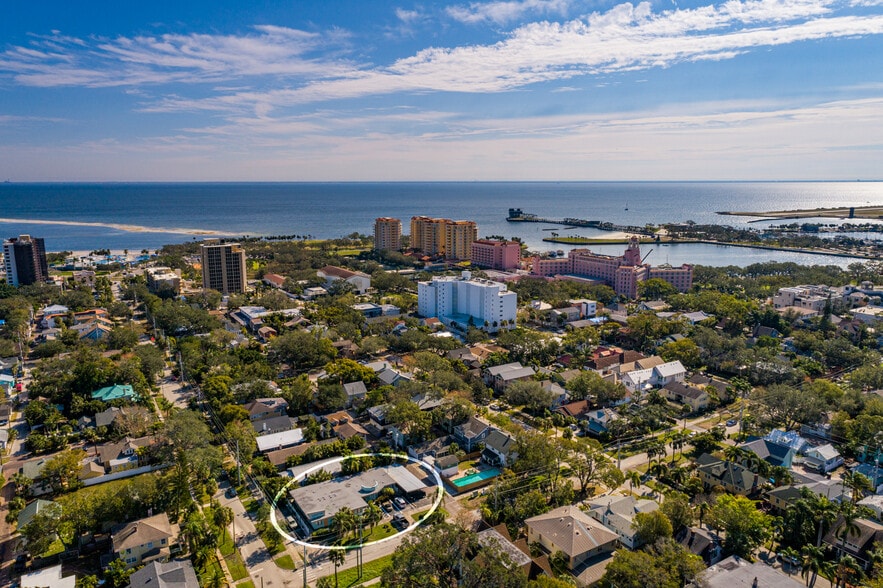 206 9th Ave NE, Saint Petersburg, FL for sale - Building Photo - Image 3 of 24