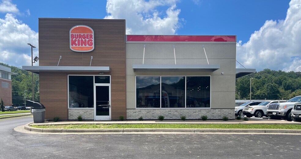 200 E Beebe Capps Expy, Searcy, AR for sale - Building Photo - Image 1 of 1