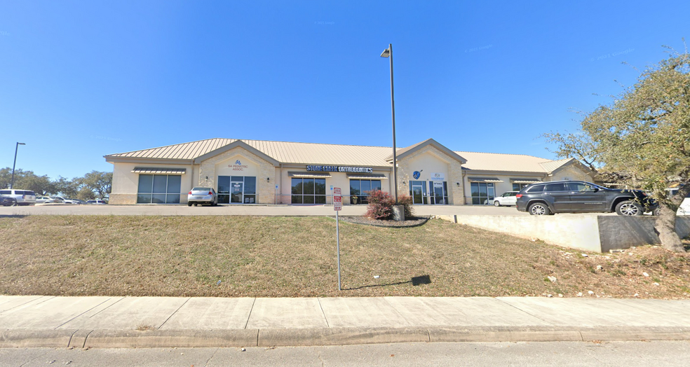 20627 Huebner Rd, San Antonio, TX for lease - Building Photo - Image 2 of 12