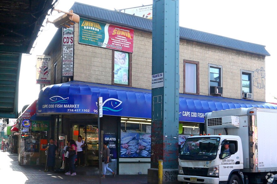 4001 Junction Blvd, Corona, NY for sale - Primary Photo - Image 1 of 1