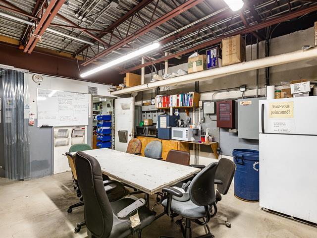 212 Ch Du Canton S, Yamachiche, QC for sale - Interior Photo - Image 3 of 6