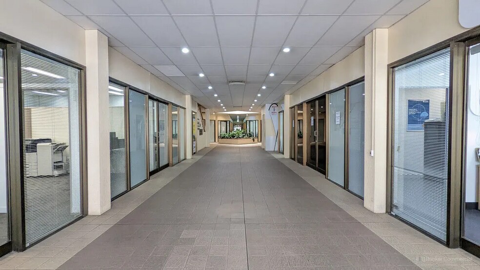566 Ruthven St, Toowoomba City for lease - Interior Photo - Image 2 of 3