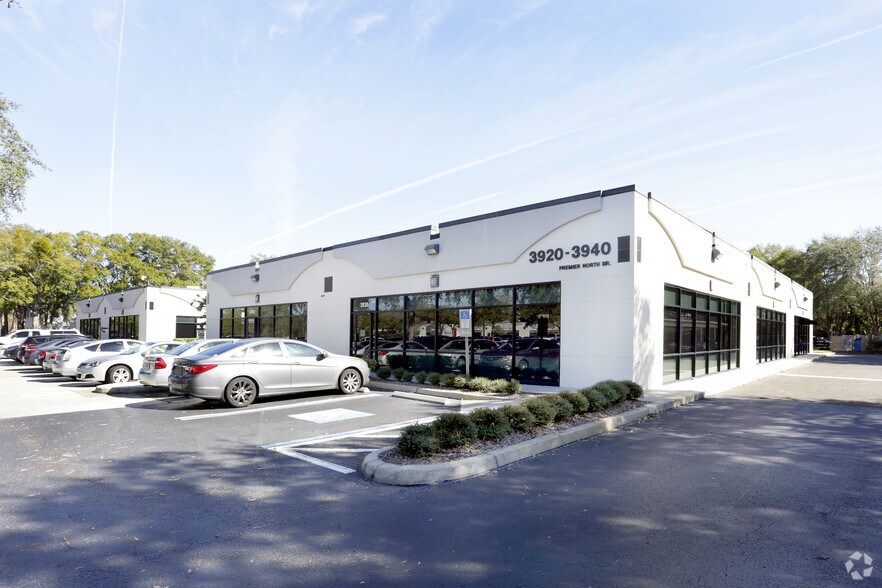 3920-3940 Premier North Dr, Tampa, FL for lease - Building Photo - Image 1 of 4