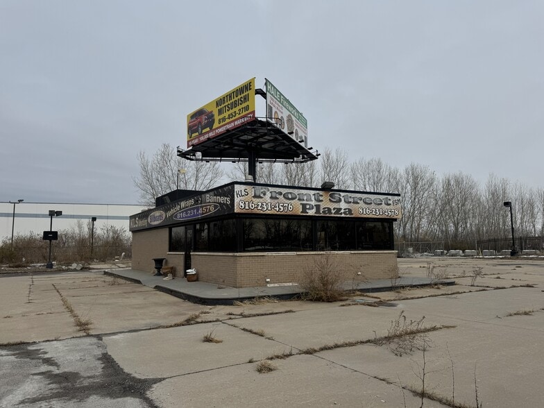 6850 E Front St, Kansas City, MO for sale - Building Photo - Image 1 of 41