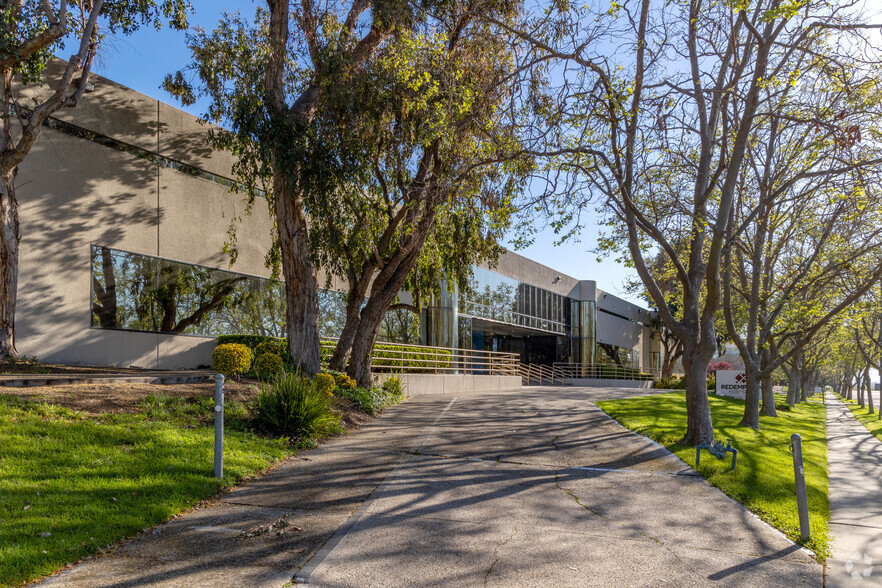 161-165 Nortech Pky, San Jose, CA for sale - Building Photo - Image 1 of 10