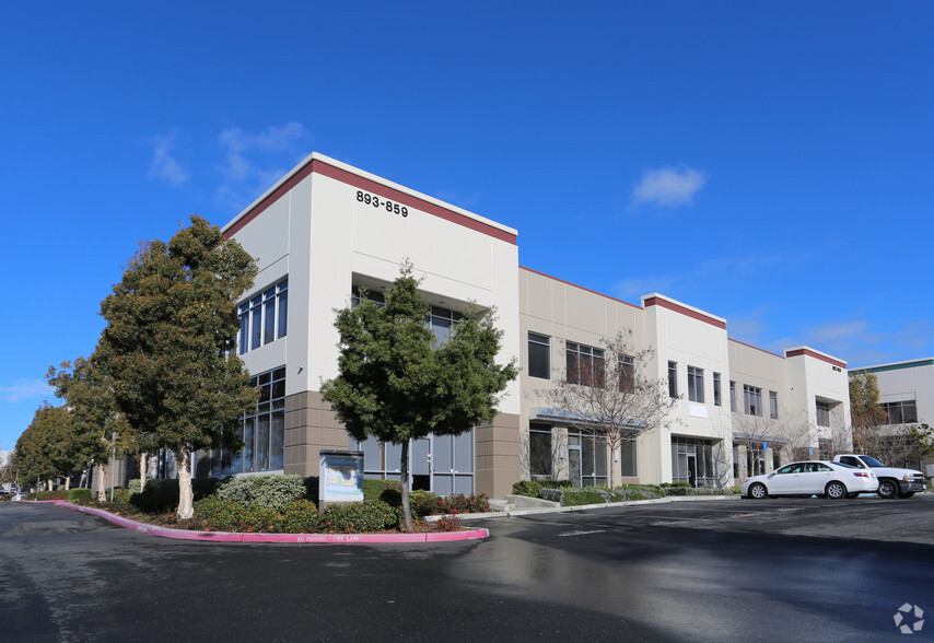 859-899 Corporate Way, Fremont, CA for lease - Building Photo - Image 2 of 25