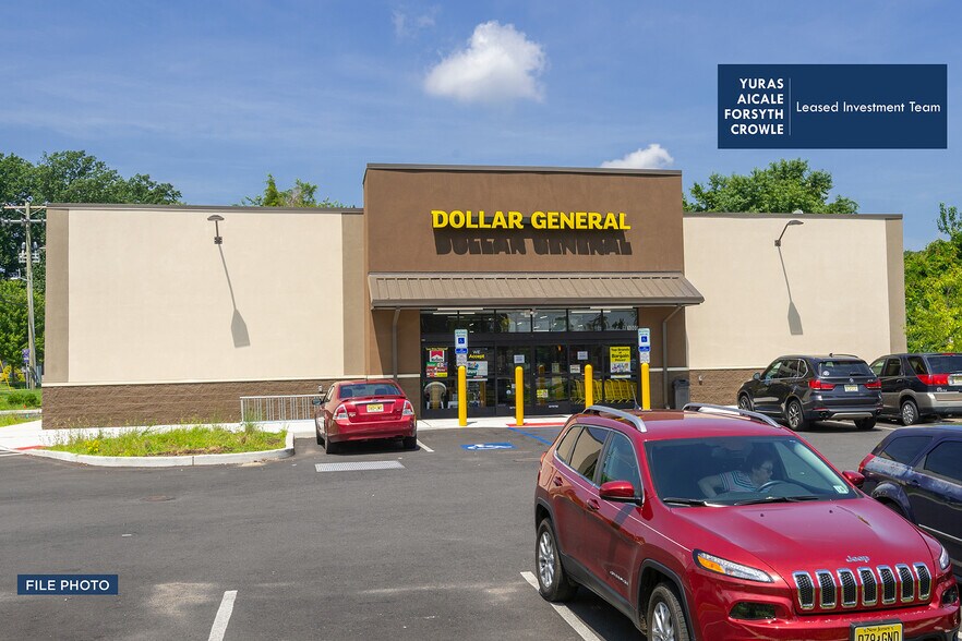 4570 W Yellowstone Hwy, Mills, WY 82604