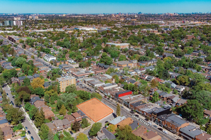 360-368 Jane St, Toronto, ON for sale - Building Photo - Image 1 of 2