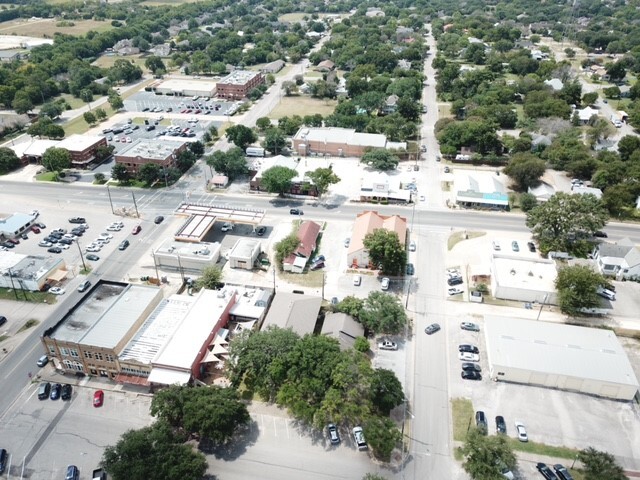 103 E Main St, Pflugerville, TX for lease - Building Photo - Image 2 of 9