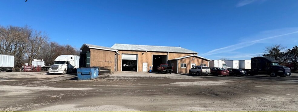 2372 E US Highway 223, Adrian, MI for lease - Building Photo - Image 1 of 11