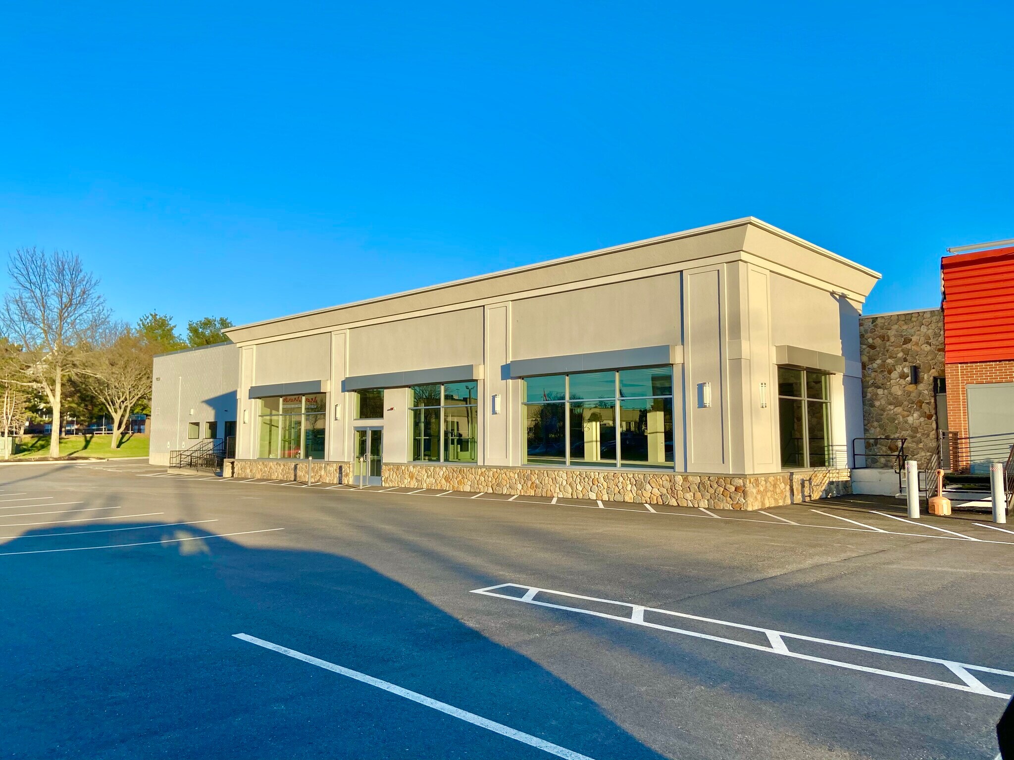 335 Washington St, Woburn, MA 01801 Retail for Lease