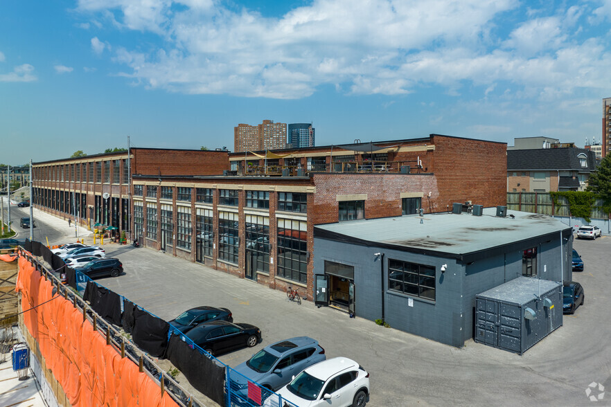 213 Sterling Rd, Toronto, ON for lease - Building Photo - Image 3 of 6