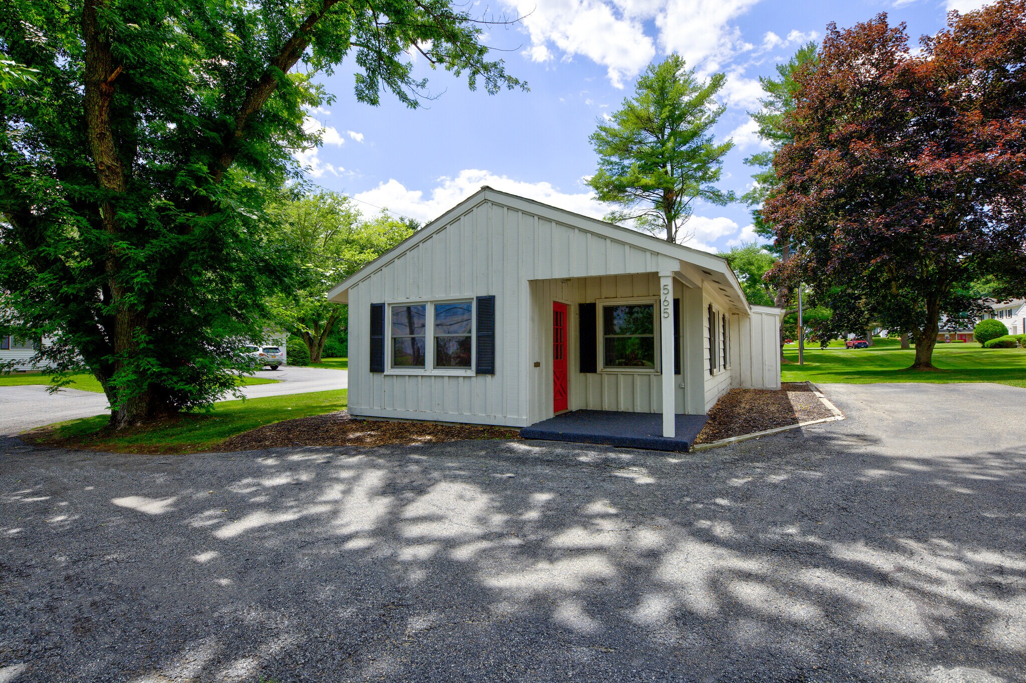 565 Bay Rd, Queensbury, NY for lease Building Photo- Image 1 of 13