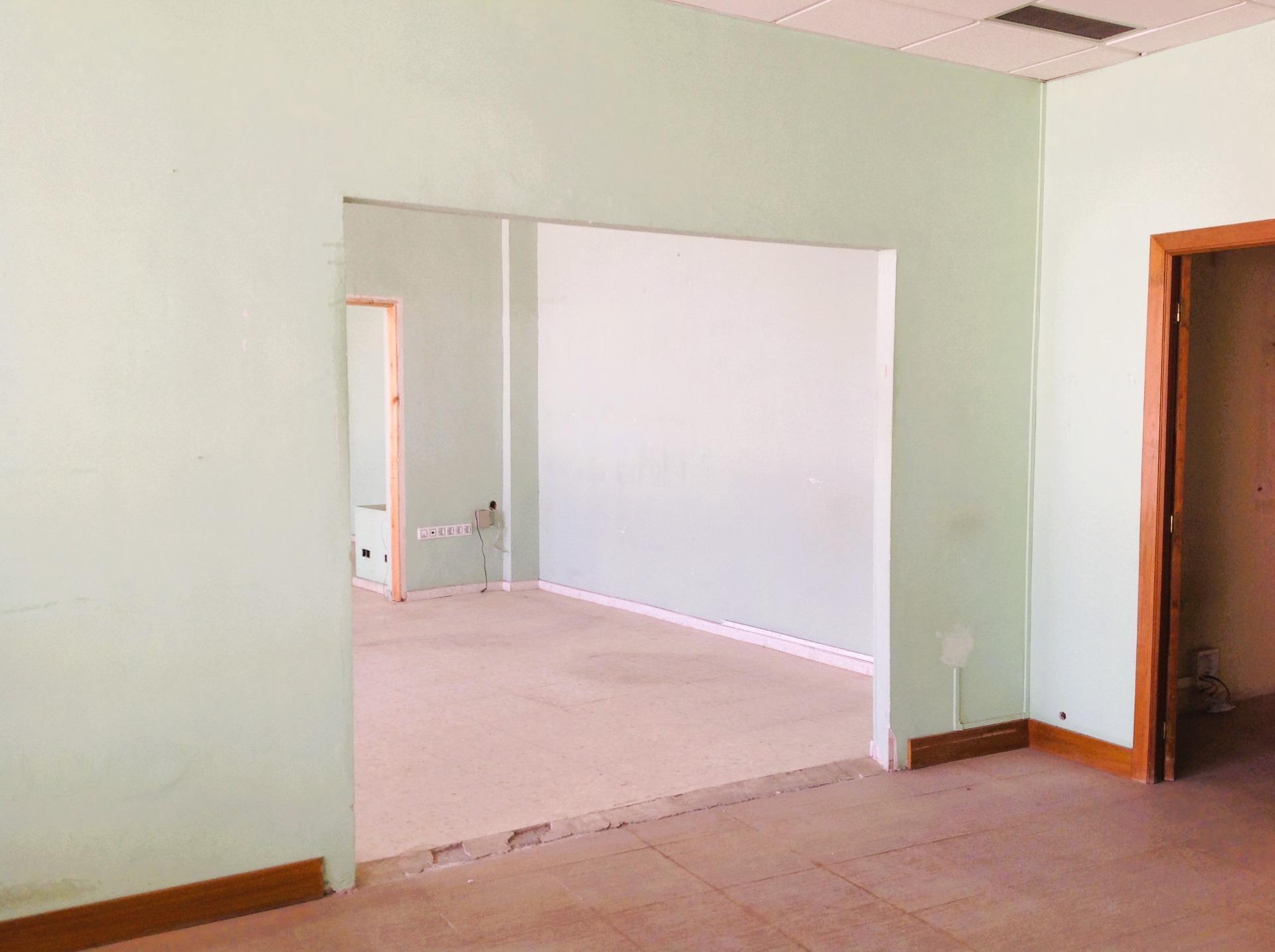 Retail in Gelves for sale Interior Photo- Image 1 of 12