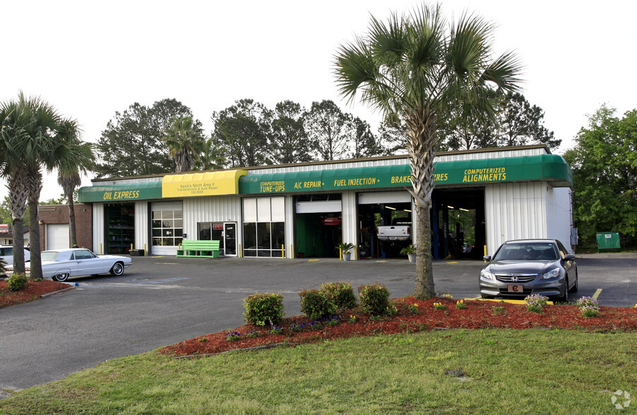 7647 Dorchester Rd, North Charleston, SC for lease - Primary Photo - Image 1 of 1