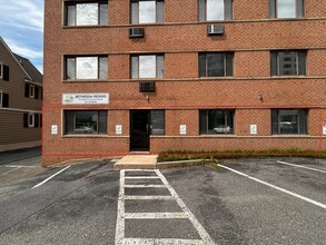 4405 East West Hwy, Bethesda, MD for lease Building Photo- Image 1 of 5