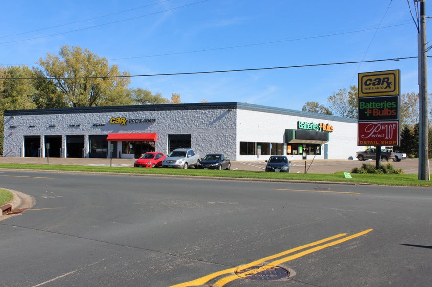 1101-1109 NE County Highway 10, Spring Lake Park, MN for lease - Building Photo - Image 2 of 2