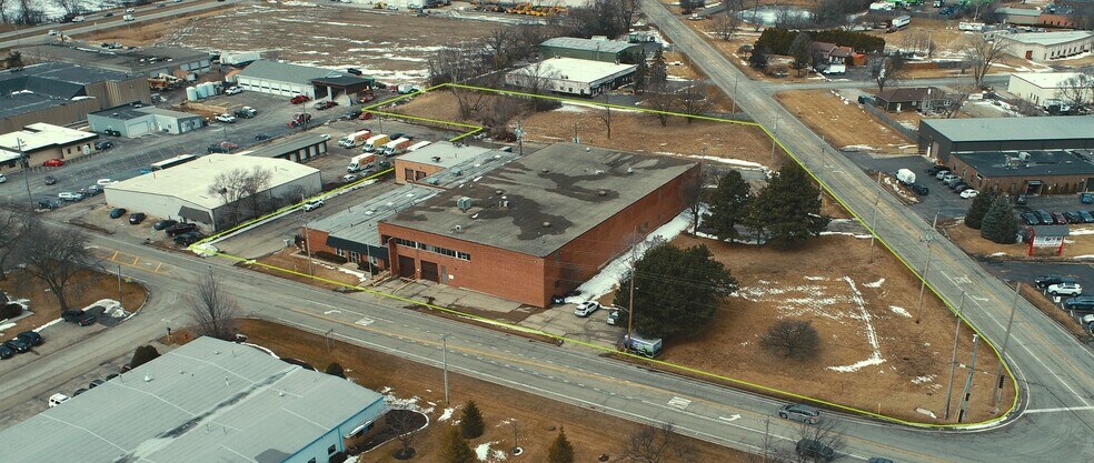 441 Bonner Rd, Wauconda, IL for lease - Building Photo - Image 2 of 6