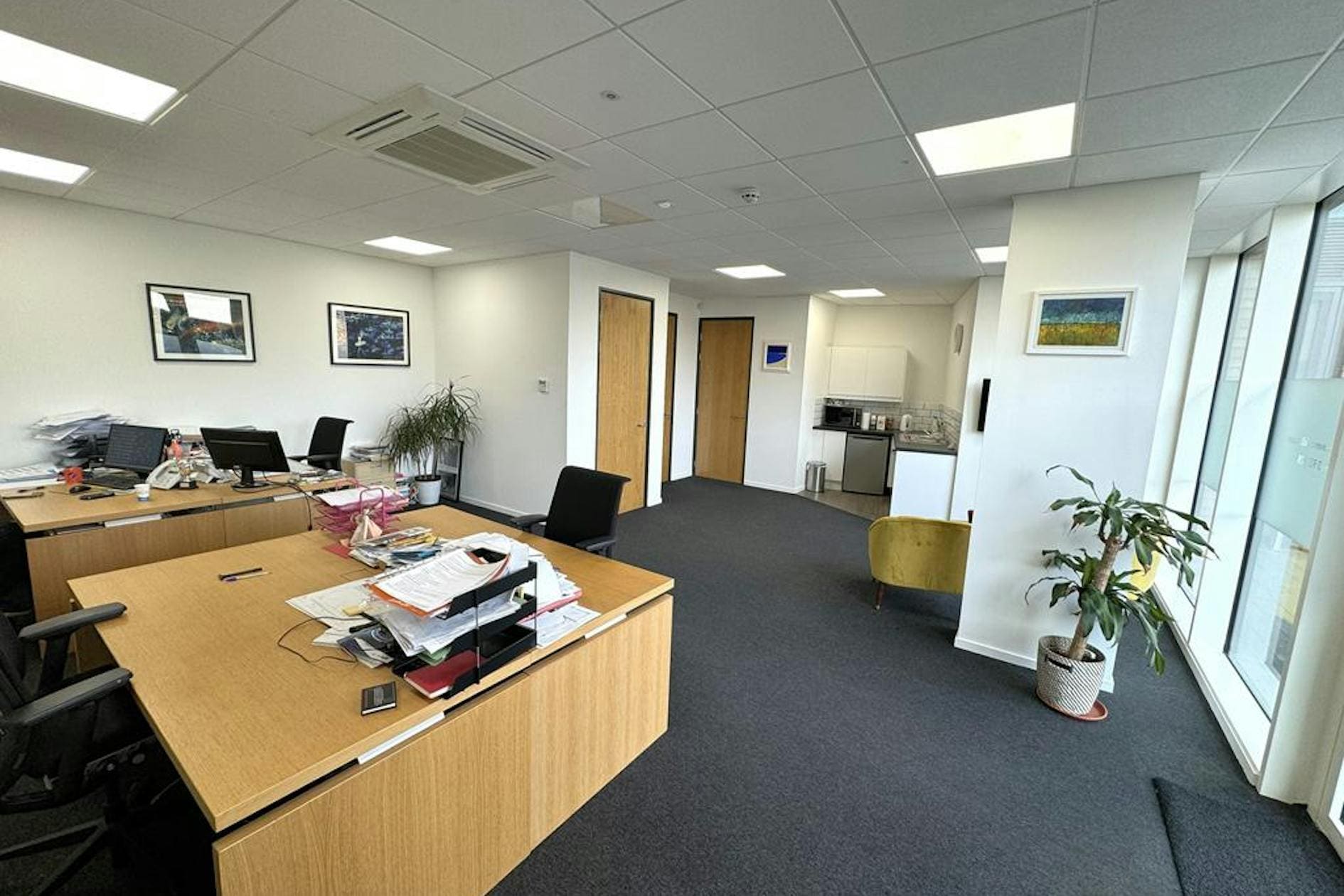 Kew Bridge Rd, Brentford for lease Interior Photo- Image 1 of 5