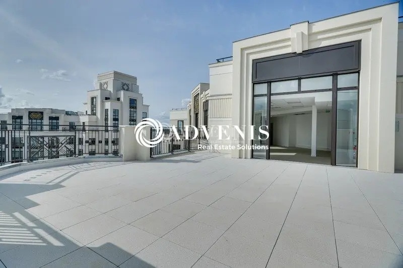 Office in Chessy for sale Building Photo- Image 1 of 13