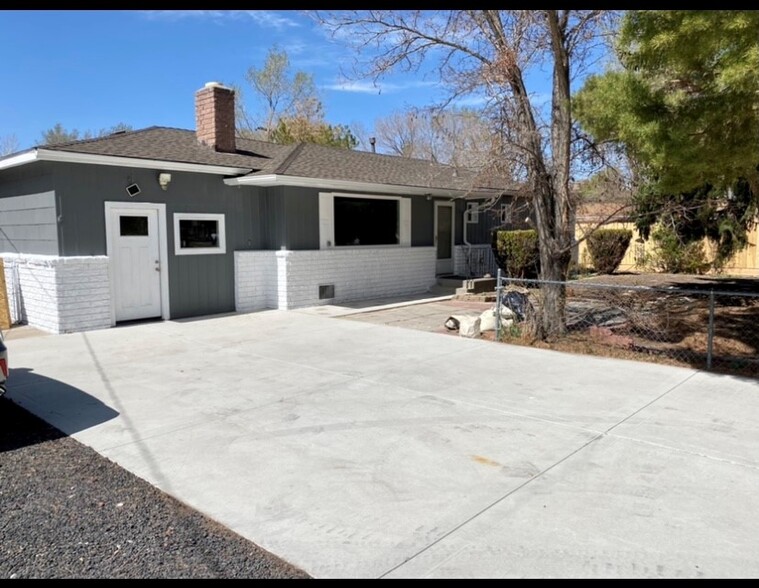 644 Hot Springs Rd, Carson City, NV for sale - Building Photo - Image 1 of 1