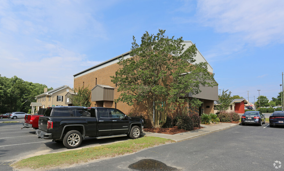 403 W Main St, Lexington, SC for lease - Building Photo - Image 1 of 4