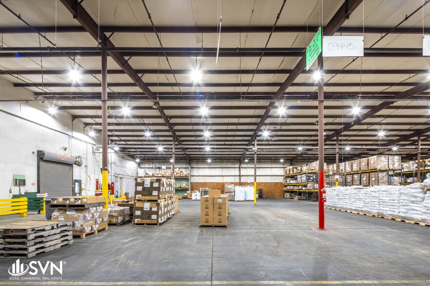 1750 17th St, Paris, KY for sale - Building Photo - Image 1 of 38