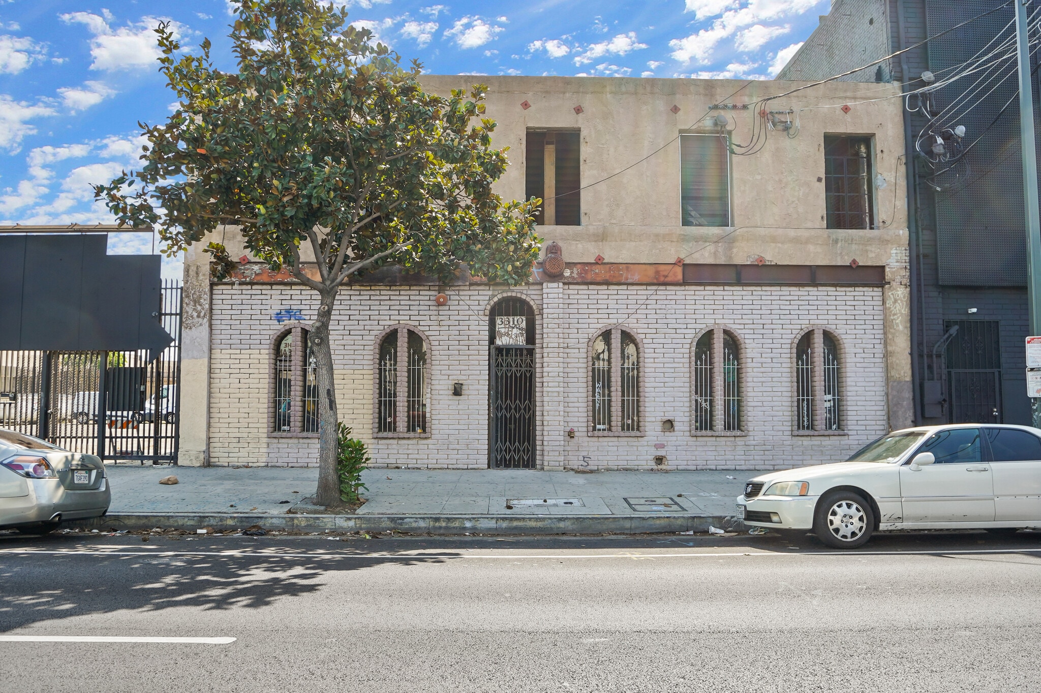 3310 S Main St, Los Angeles, CA for lease Building Photo- Image 1 of 25