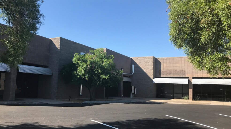 7021 W Augusta Ave, Glendale, AZ for lease - Building Photo - Image 1 of 2