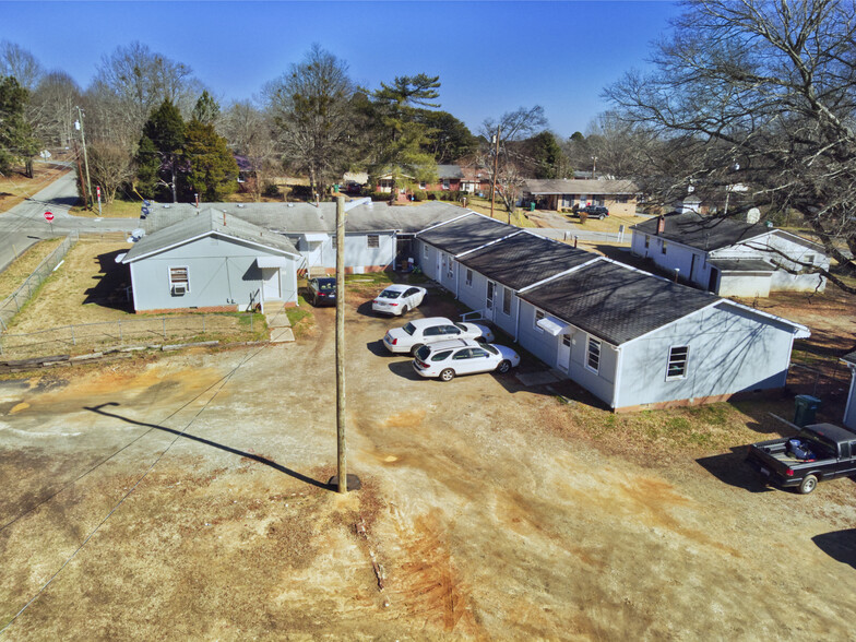 310 Walker Ave, Greenwood, SC for sale - Building Photo - Image 3 of 24