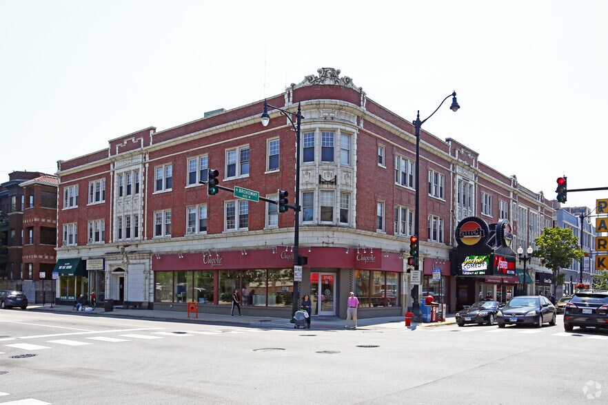 3165-3181 N Broadway St, Chicago, IL for lease - Primary Photo - Image 1 of 4
