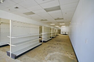 3601-3699 N Main St, Rockford, IL for lease Building Photo- Image 2 of 12