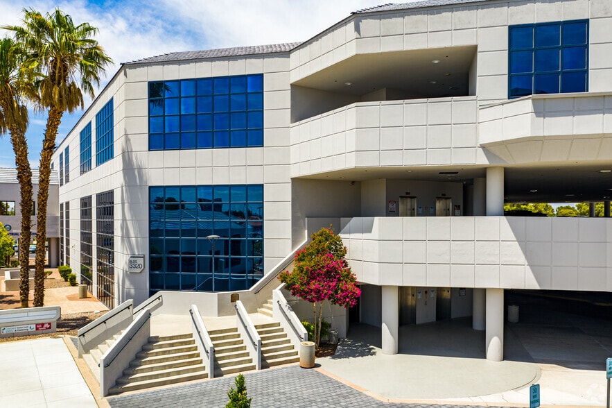 Sahara Financial Center portfolio of 5 properties for sale on LoopNet.com - Building Photo - Image 3 of 6