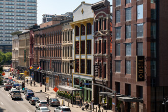 118 E Main St, Louisville, KY - aerial  map view