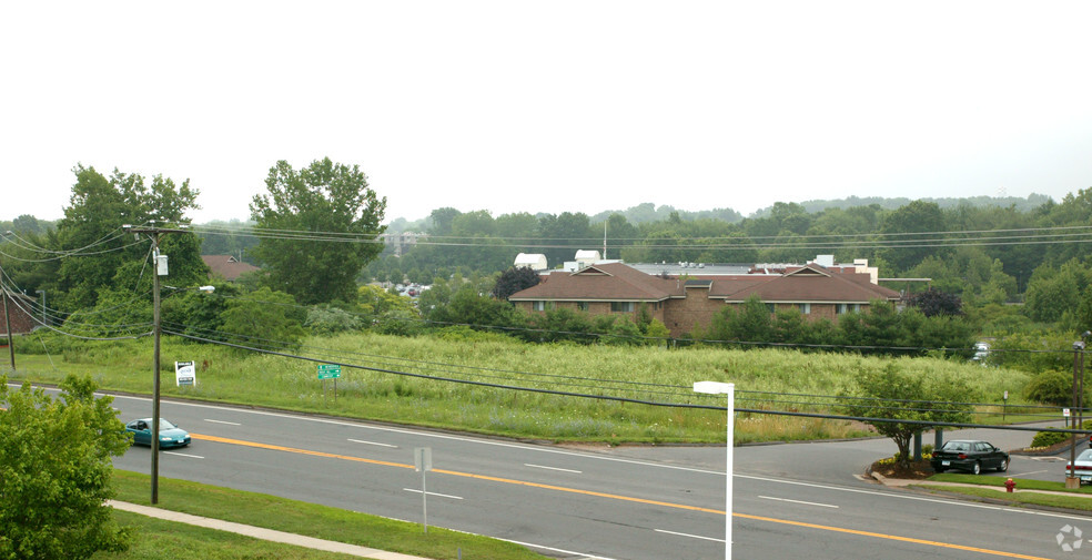 Cromwell Ave, Rocky Hill, CT for sale - Primary Photo - Image 1 of 1