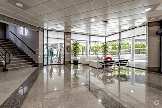 Calle de Emilio Vargas, 1, Madrid, Madrid for lease Interior Photo- Image 2 of 36