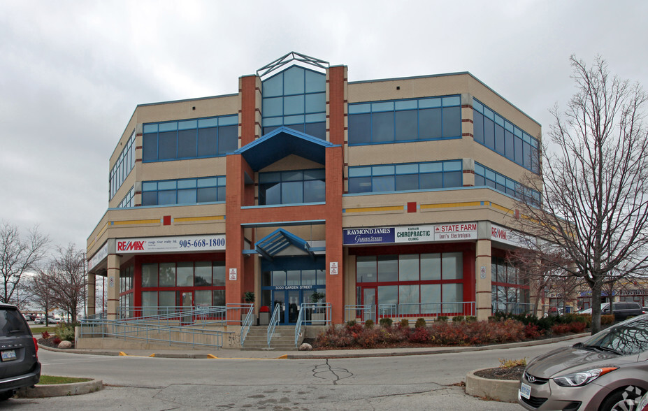 3000-3050 Garden St, Whitby, ON for lease - Building Photo - Image 2 of 6