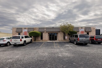 12150 Valliant St, San Antonio, TX for lease Interior Photo- Image 1 of 11