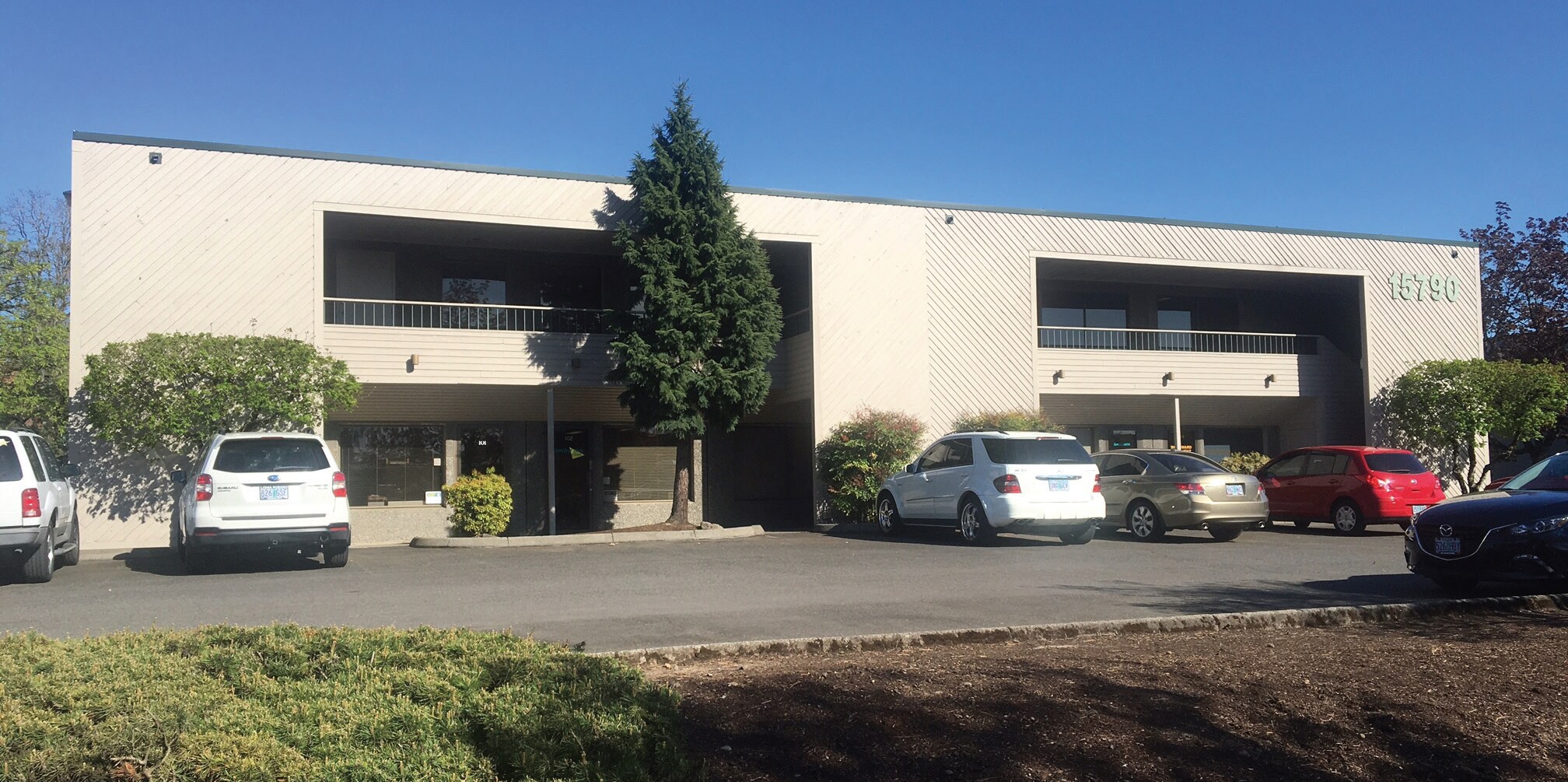 15790 SE Piazza Ave, Clackamas, OR for sale Primary Photo- Image 1 of 1